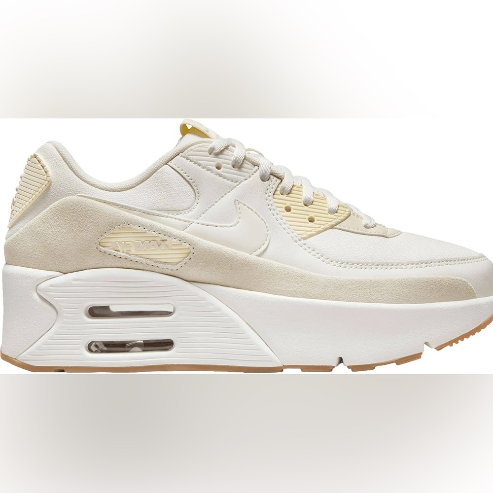 Nike Women's Air Max 90 lv8 sneakers size 8